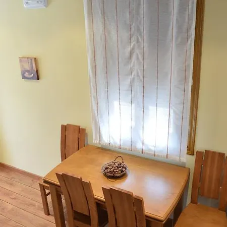 Casa *